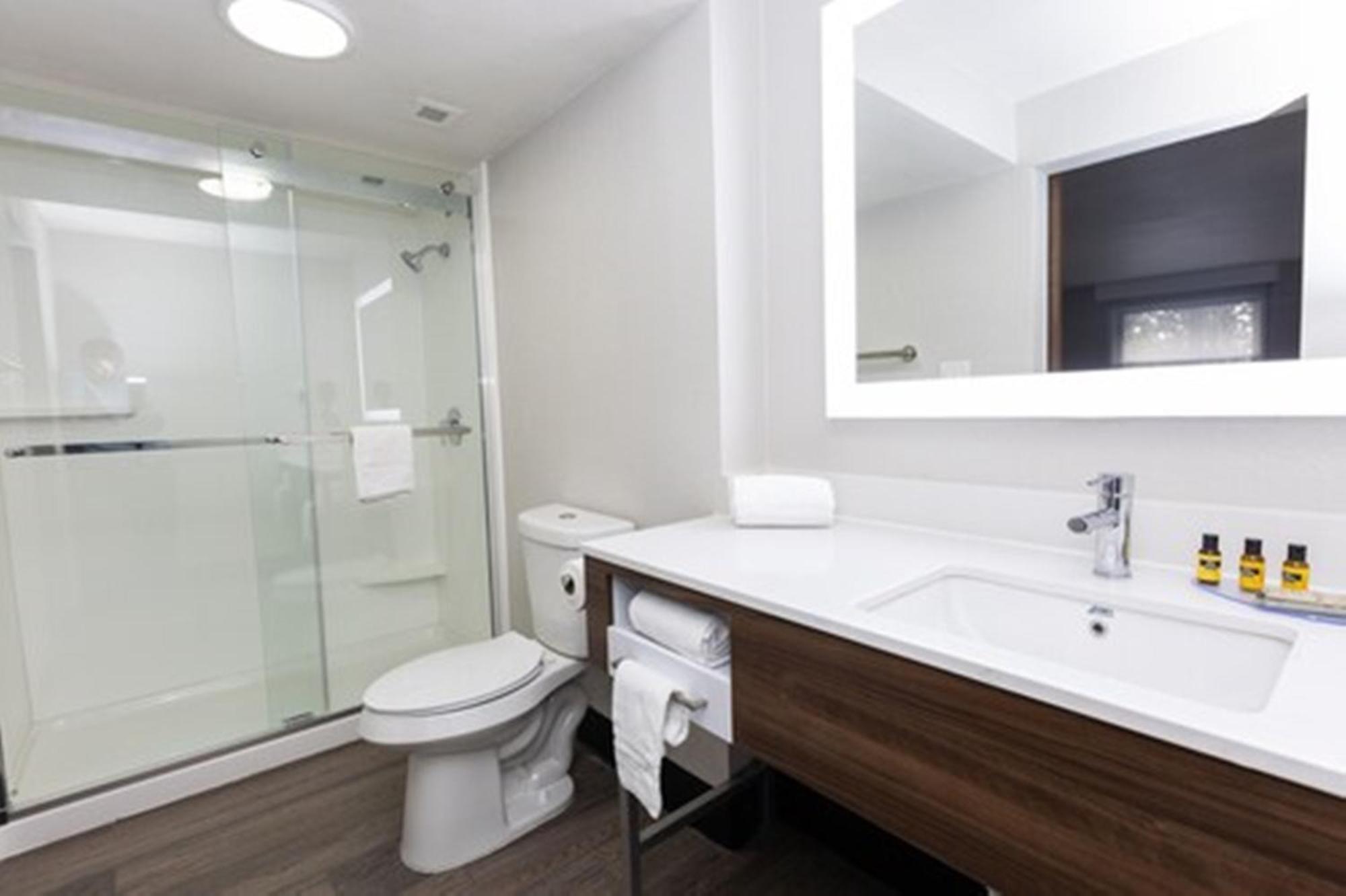 Bhagat Hotels Stone Mountain Atlanta BW Signature Collection ทักเกอร์ ภายนอก รูปภาพ